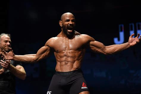 Yoel romero fighting style  In addition to his impressive fighting skills, Yoel Romero’s intimidating appearance was further